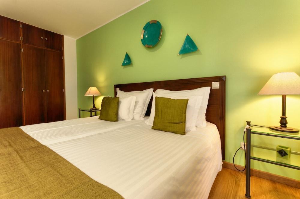 Hotel Vale Da Telha Алжезур Экстерьер фото